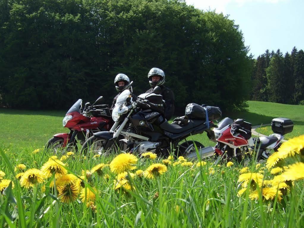 Hotel Zur Post Schonberg  Luaran gambar